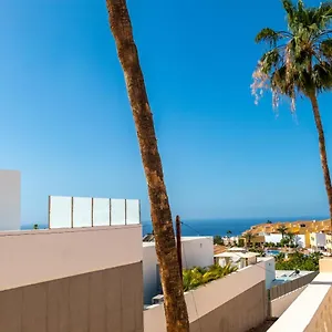 https://paradise-court-11.tenerifehoteles.net